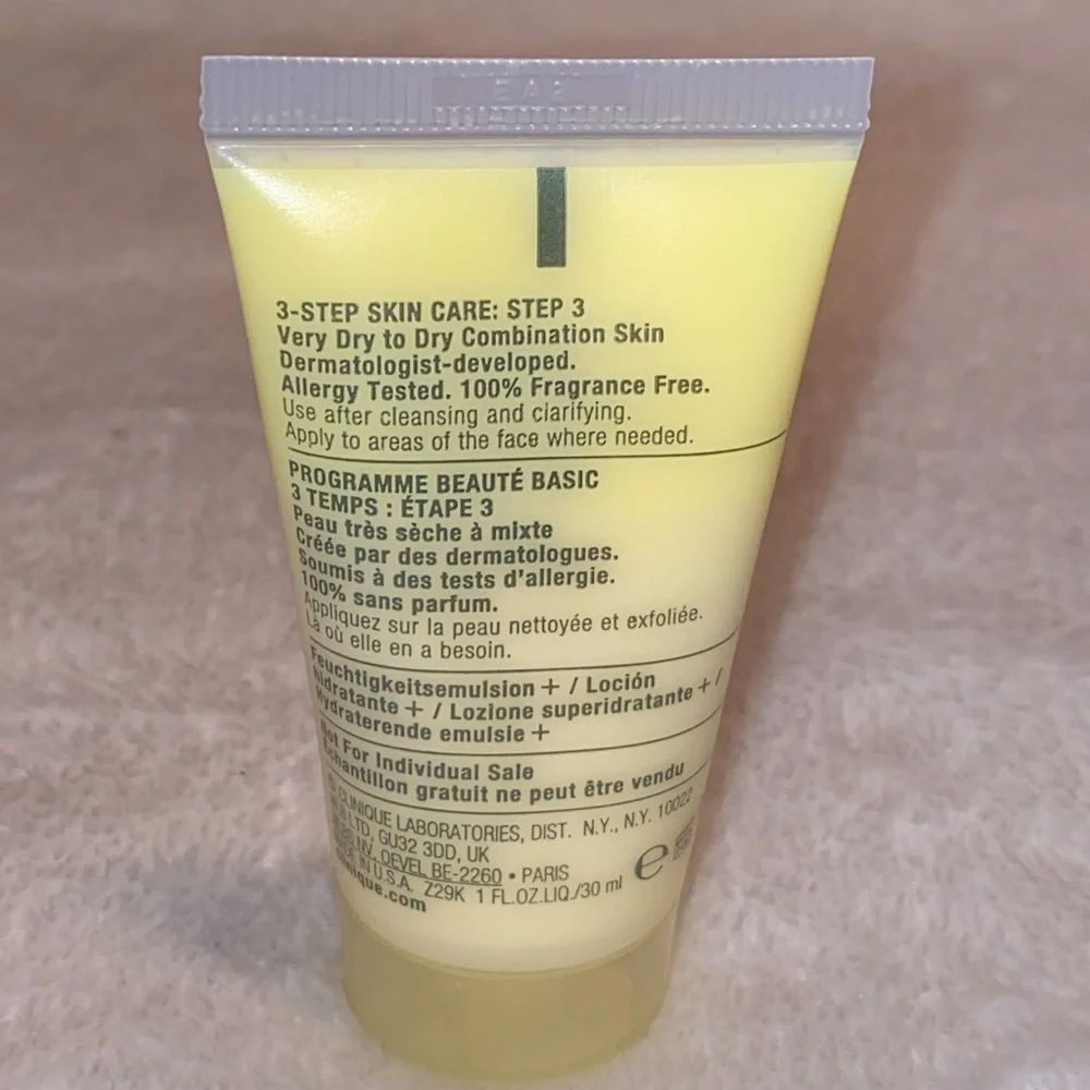 Clinique fan favorites (sample sizes) - Picture 12 of 16
